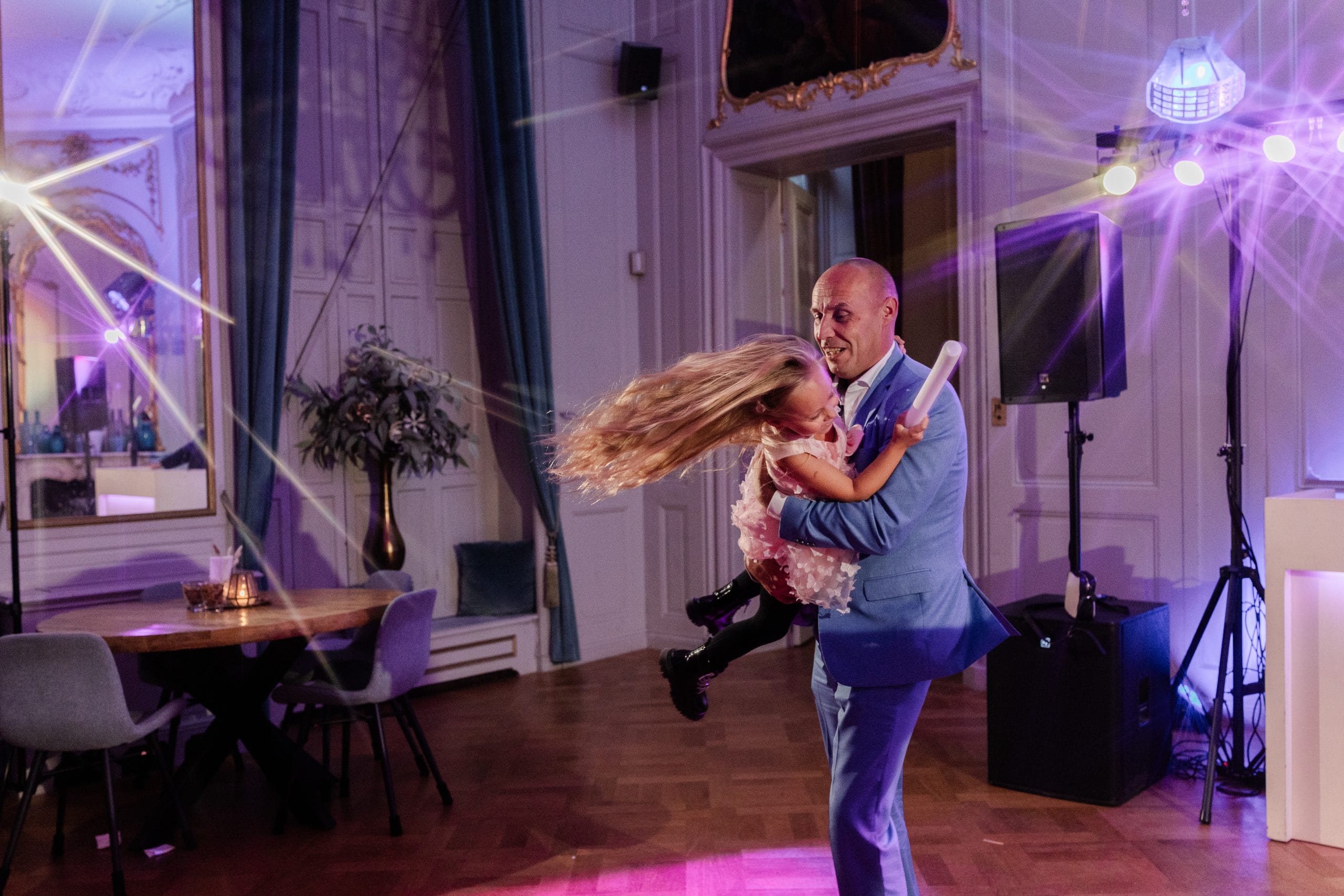 Een gezellige kinderdisco tijdens de bruiloft bij het Spaansche Hof in Den Haag